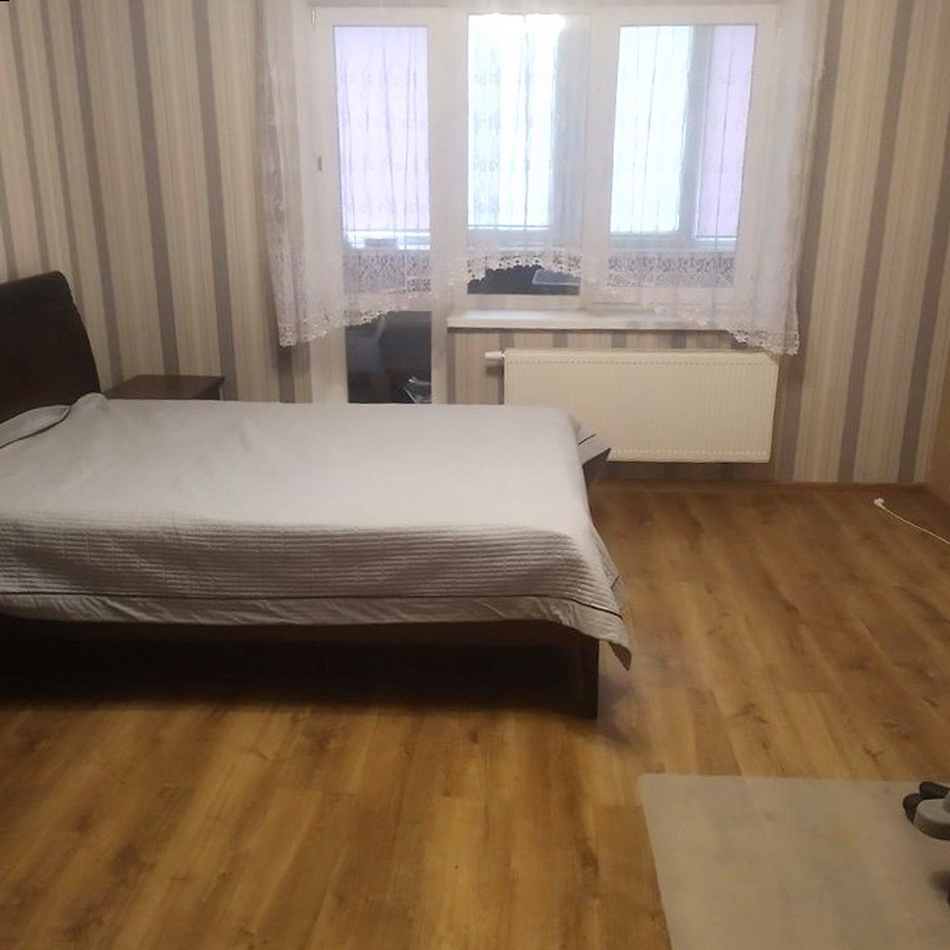 Продаж 1-кімнатної квартири 42 м², Пішонівська вул.