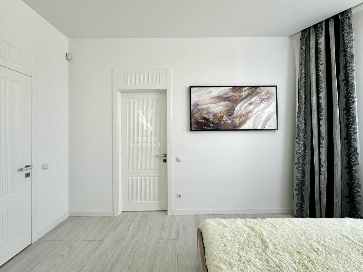 Аренда 3-комнатной квартиры 120 м², Богдана Хмельницкого ул., 58А