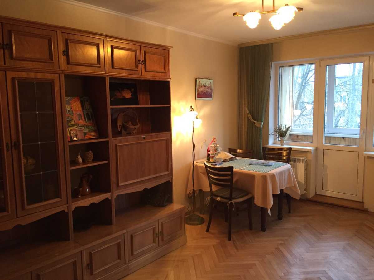 Продаж 2-кімнатної квартири 47 м², Миколи Василенка вул., 4