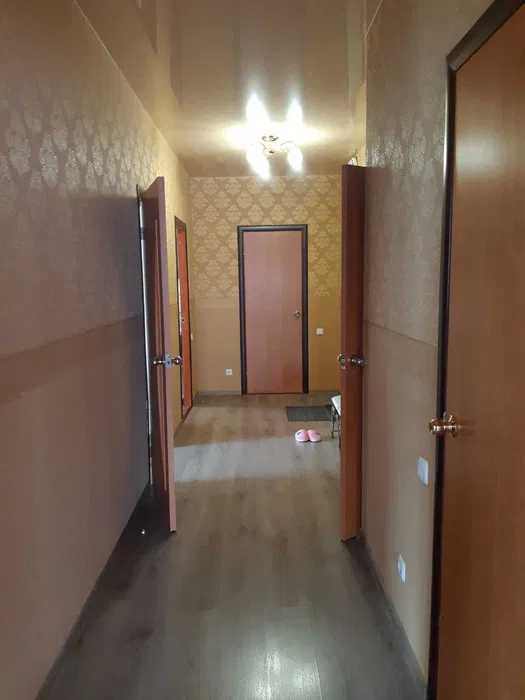 Продаж 3-кімнатної квартири 105 м², Петропавлівська вул.