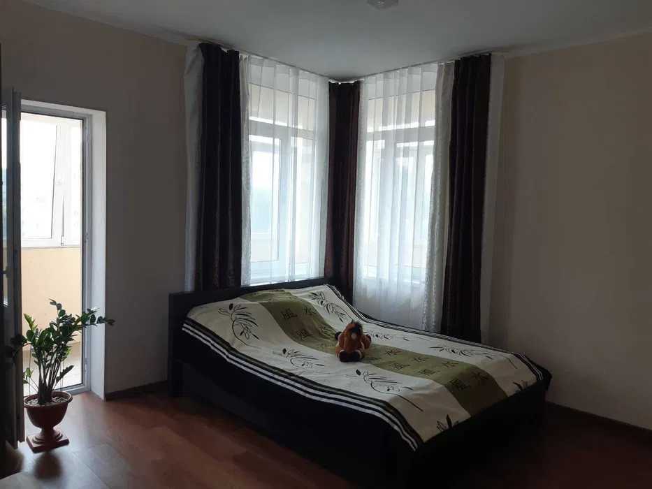 Продажа 3-комнатной квартиры 105 м², Петропавловская ул.