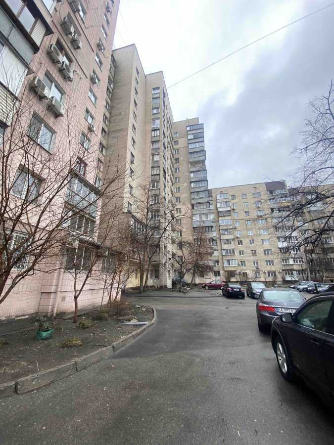 Продаж 1-кімнатної квартири 38.1 м², Перова бул., 56