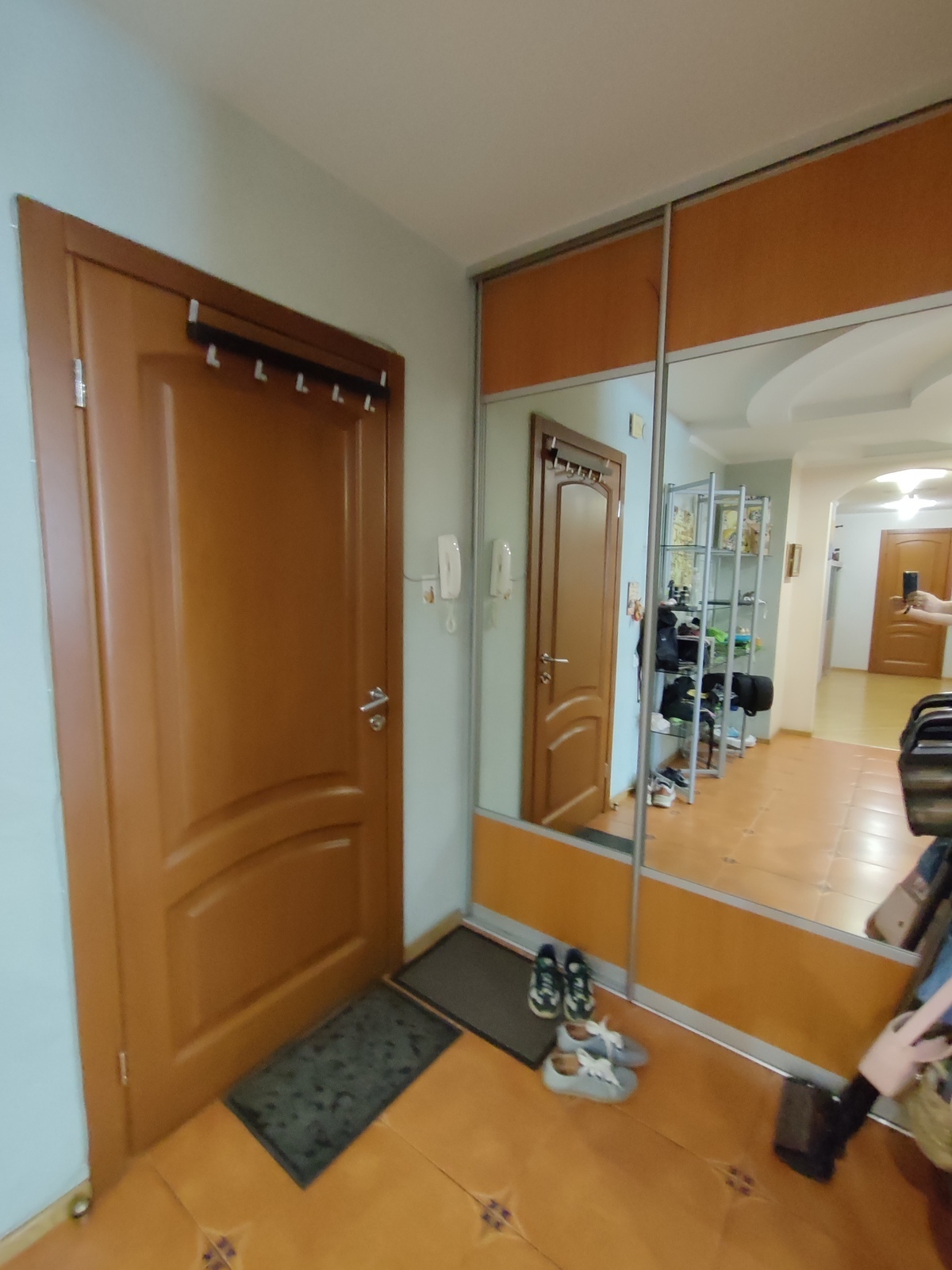 Продаж 3-кімнатної квартири 93 м², Академіка Чекмарьова вул., 2