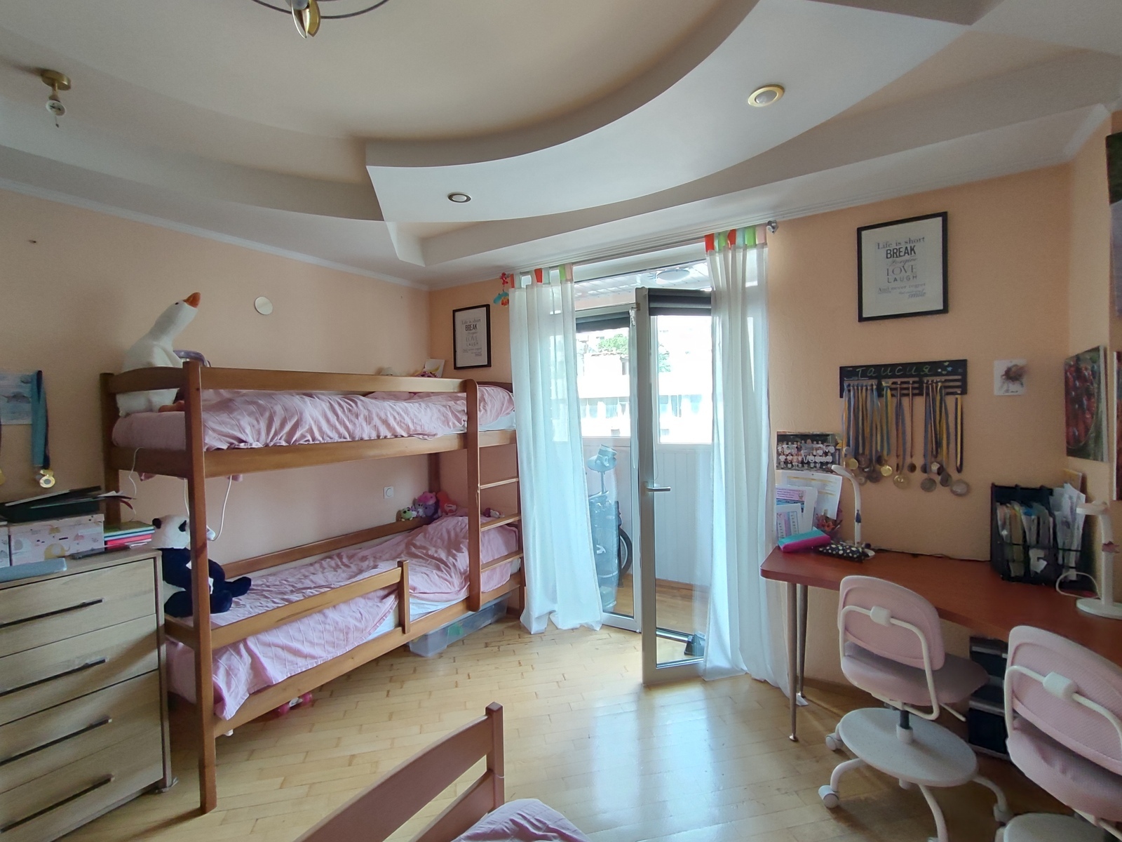 Продаж 3-кімнатної квартири 93 м², Академіка Чекмарьова вул., 2