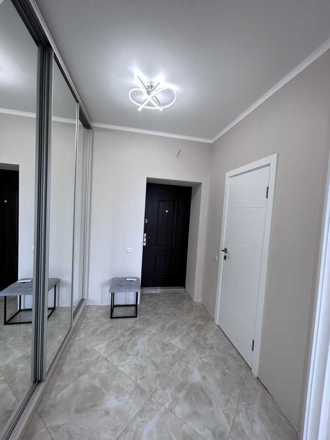 Продаж 1-кімнатної квартири 41 м², Академіка Амосова вул.