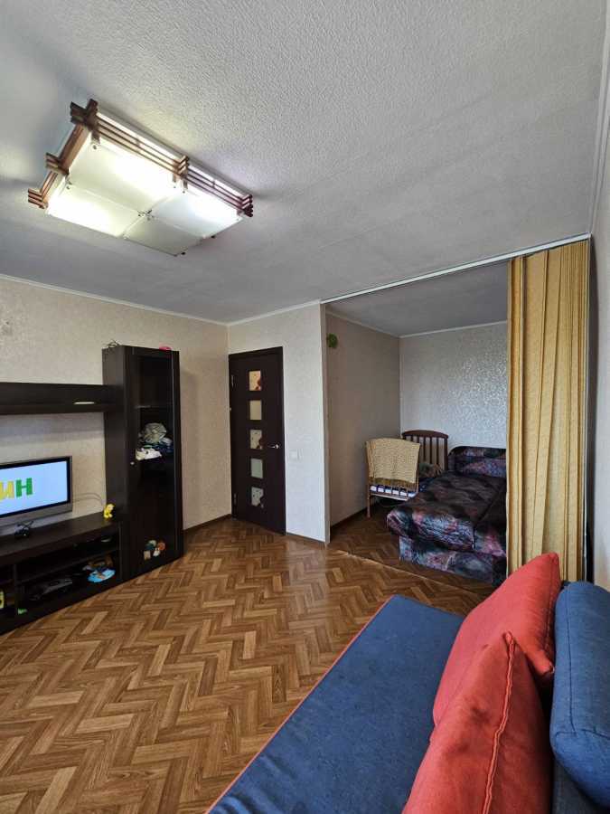 Продажа 1-комнатной квартиры 41 м², Тополь-2, 20