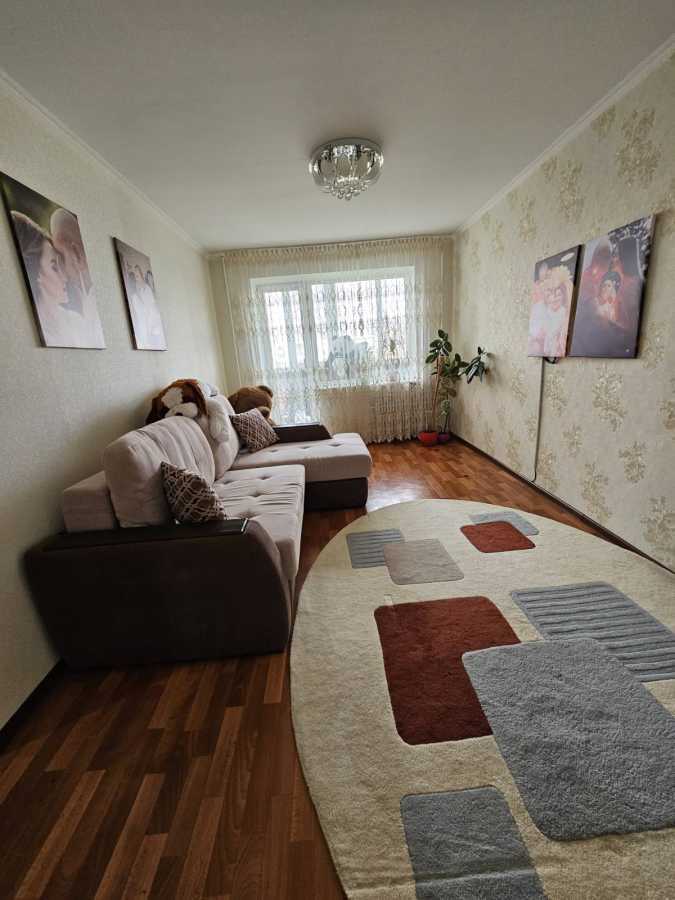 Продаж 2-кімнатної квартири 54 м², Тополь-2, 33