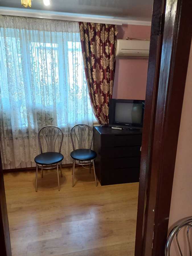 2-кімнатна квартира подобово 42 м², Лузановская вул., 65