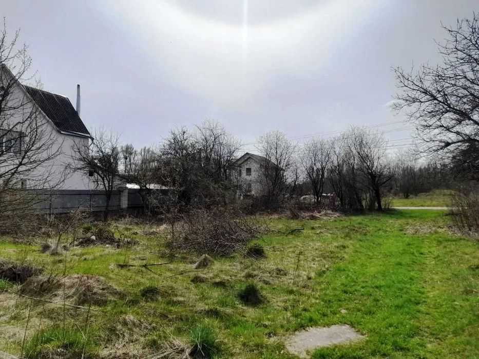 Продаж ділянки під індивідуальне житлове будівництво 25 соток, Польова