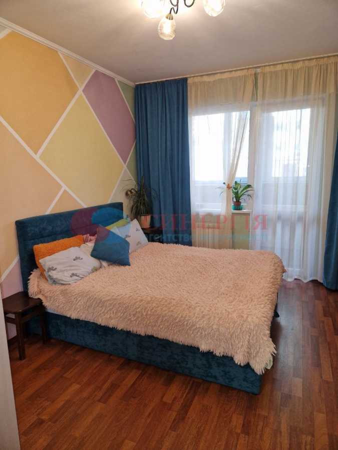 Продажа 2-комнатной квартиры 54 м², Радужная ул., 63