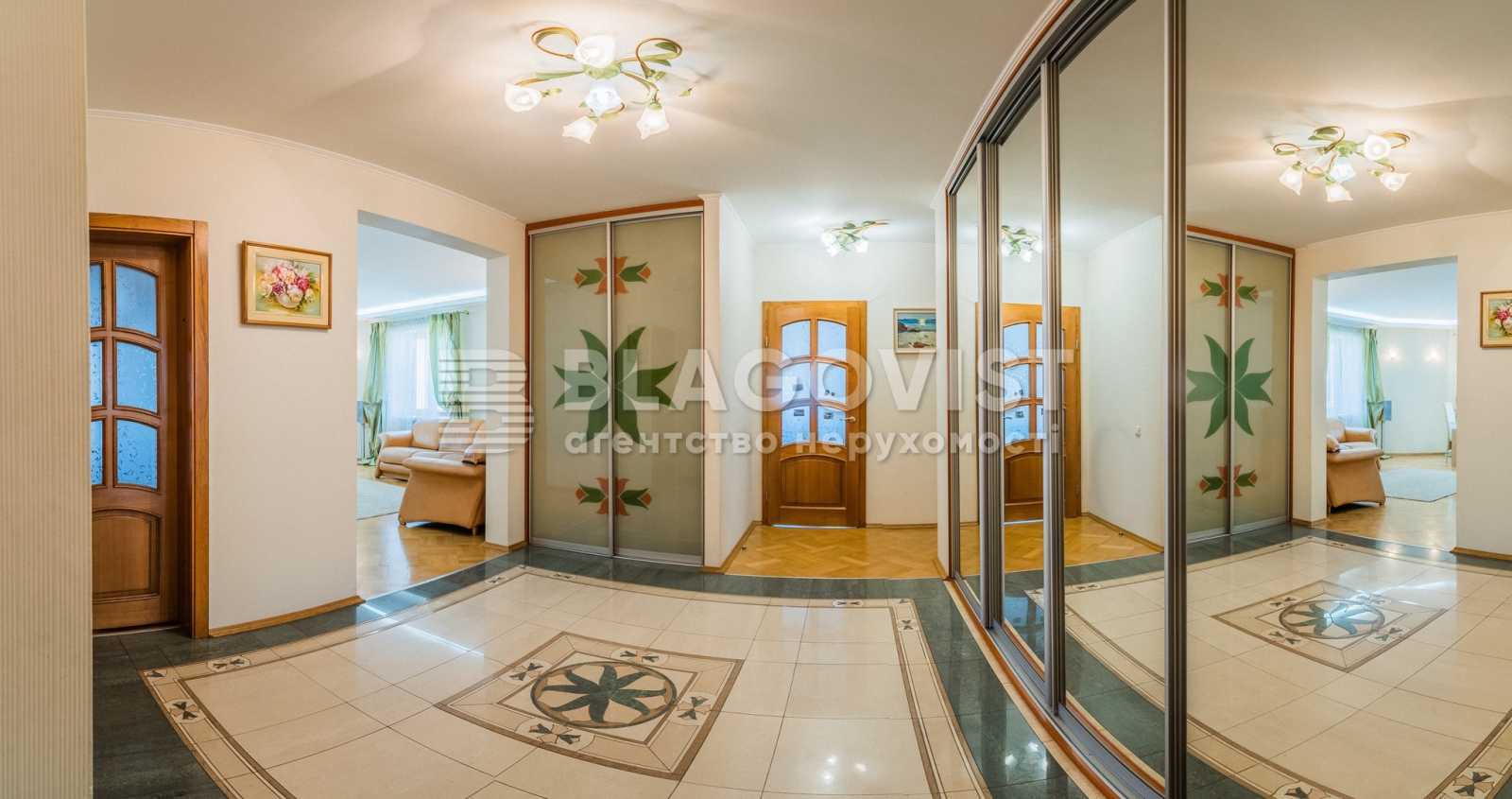 Продаж 3-кімнатної квартири 120 м², Клінічна вул., 23-25