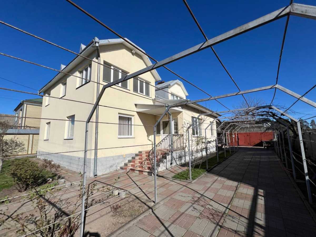 Продаж будинку 194 м², Мнишенка