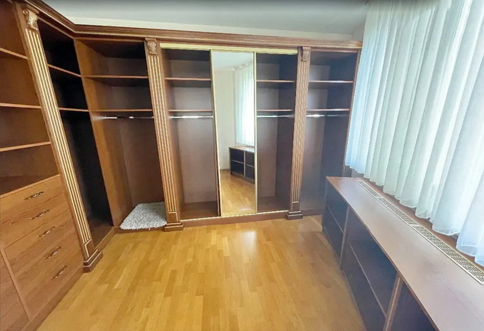 Продаж 2-кімнатної квартири 120 м², Шевченко просп.