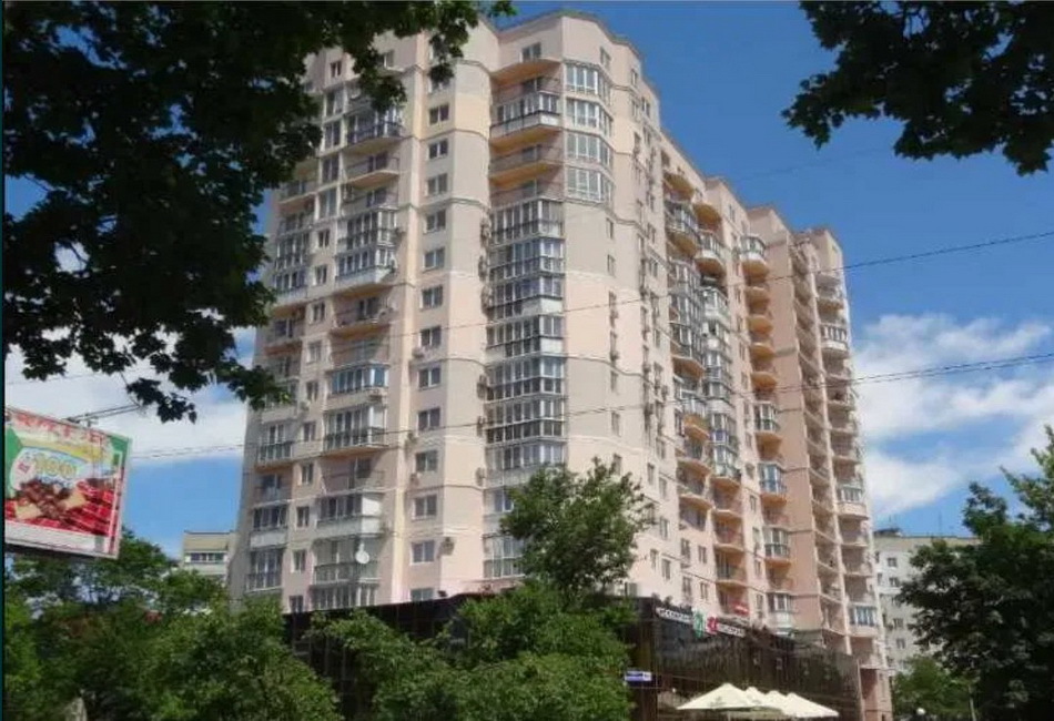 Продаж 3-кімнатної квартири 110 м², Малиновского Маршала вул.