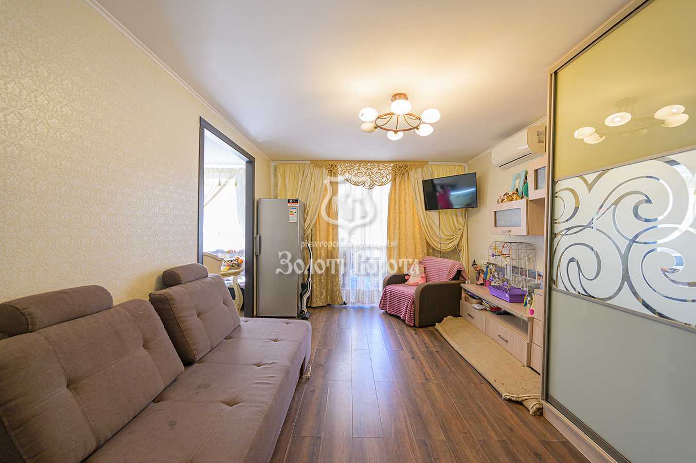 Продаж 3-кімнатної квартири 61 м², Головатого вул., 11