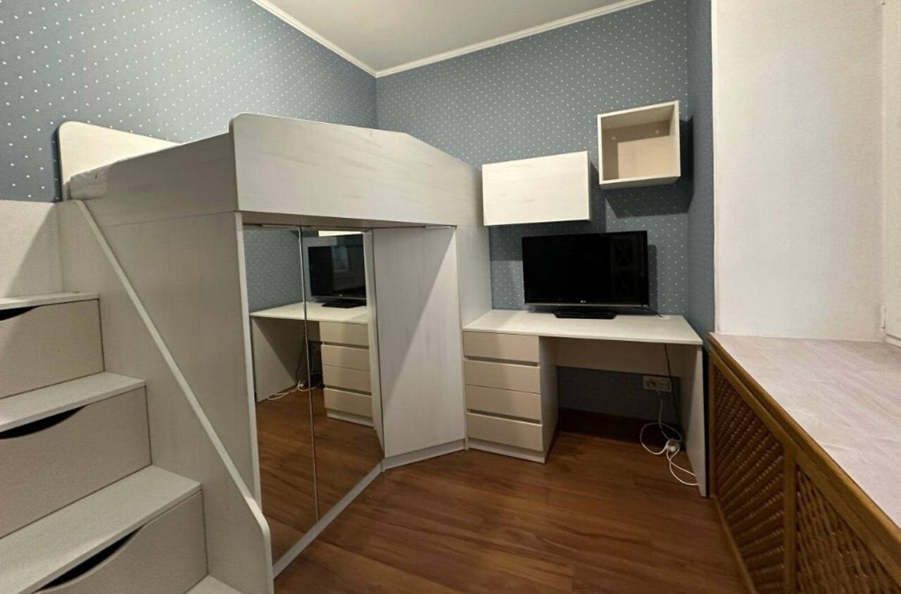 Продаж 3-кімнатної квартири 108 м², Ливарна вул.