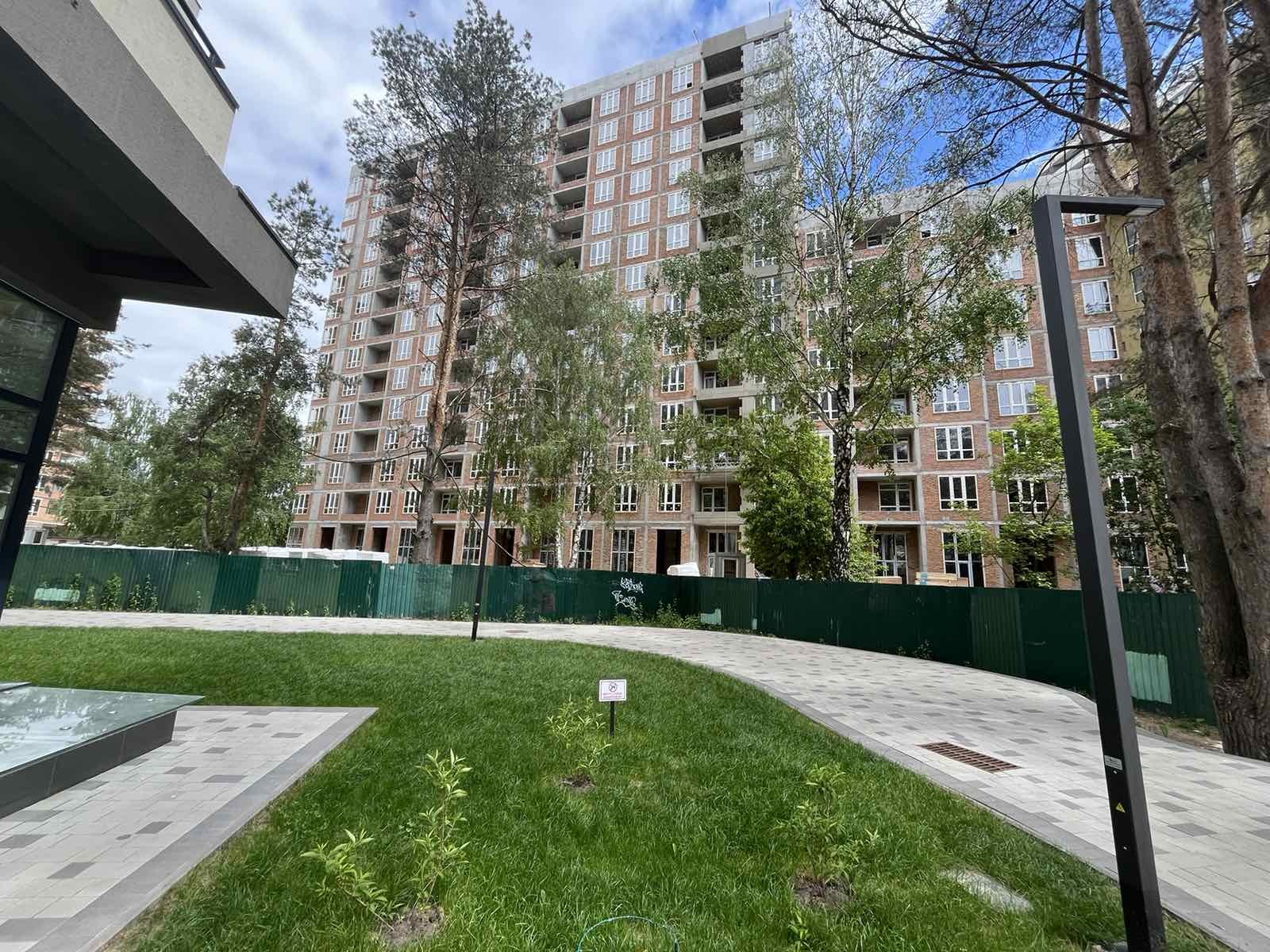 Продаж 2-кімнатної квартири 82 м², Соборна вул.