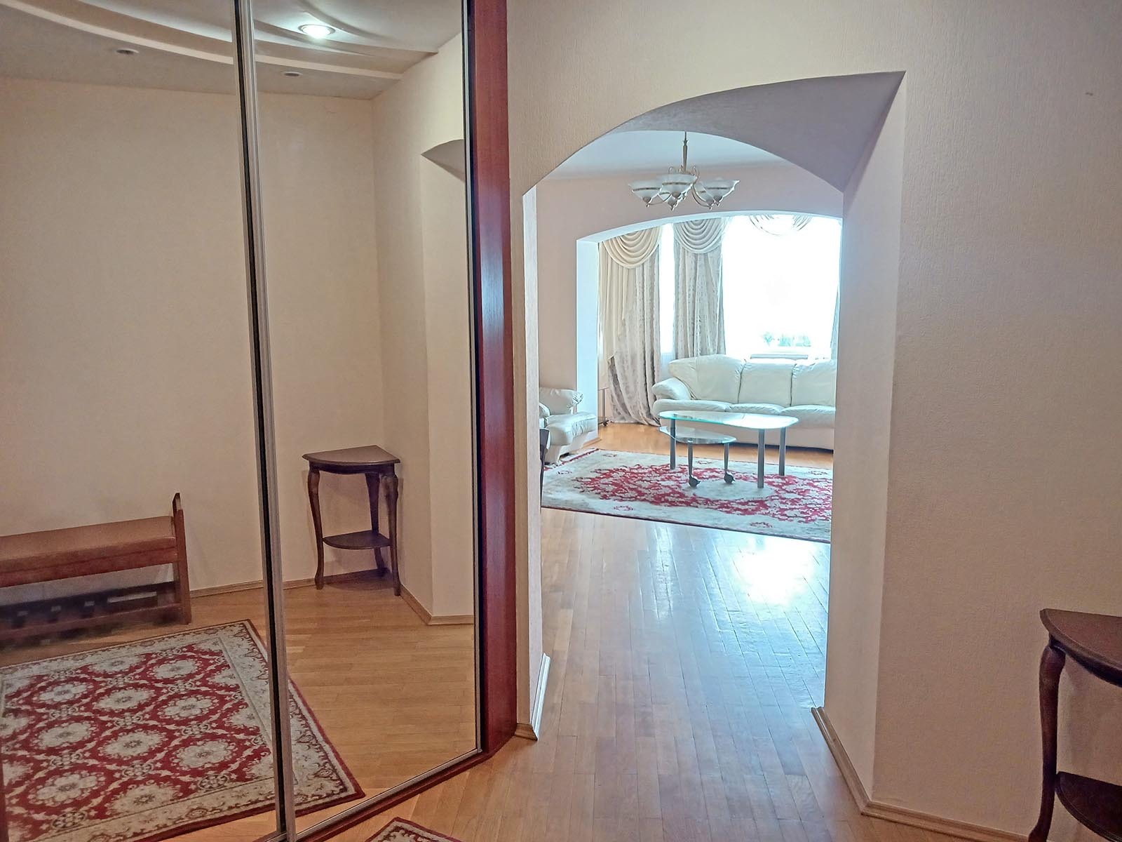 Продаж 4-кімнатної квартири 125 м², Лесі Українки бул., 21А