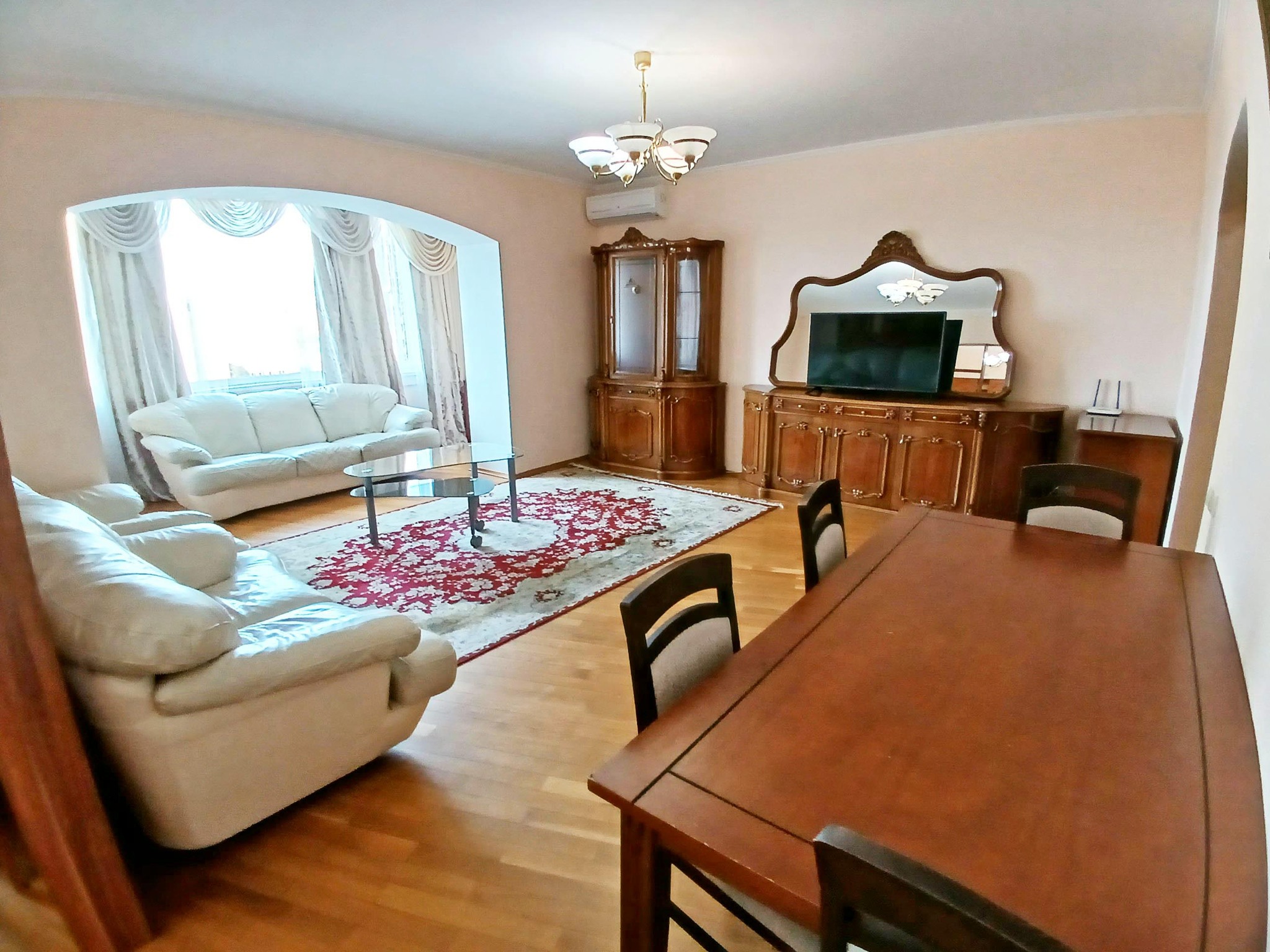 Продаж 4-кімнатної квартири 125 м², Лесі Українки бул., 21А