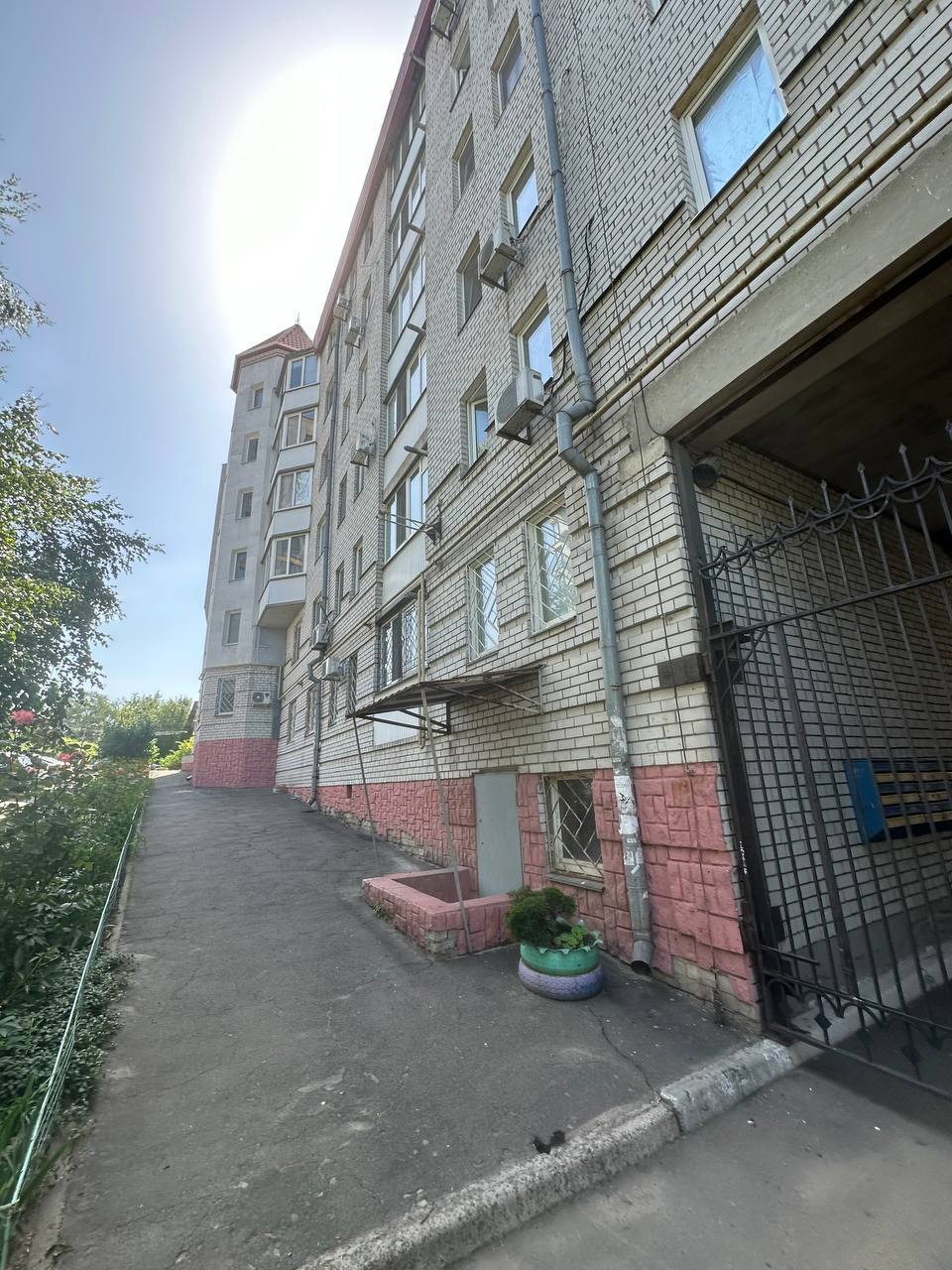 Продажа 2-комнатной квартиры 65 м², Троицкая ул.