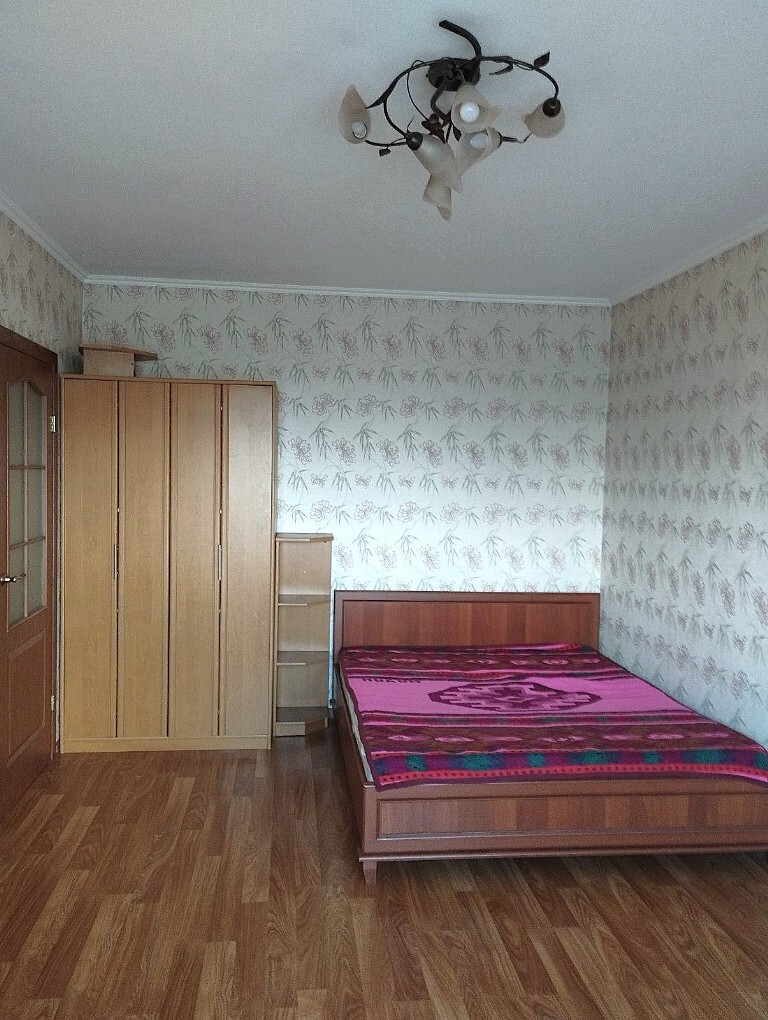 Продажа 1-комнатной квартиры 35 м², Средняя ул., 61