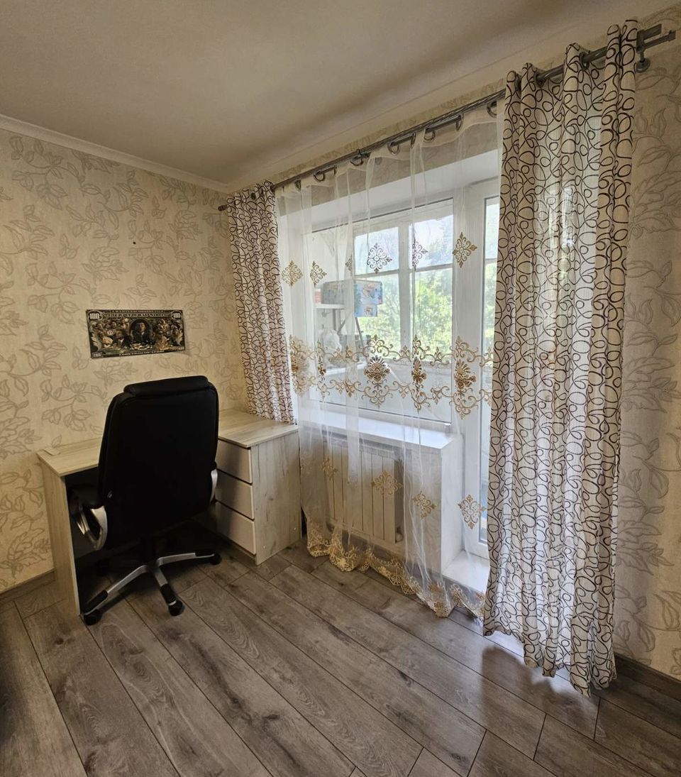 Продаж 2-кімнатної квартири 52 м², Байкальська вул., 84