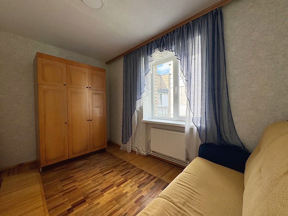 Продаж 3-кімнатної квартири 61.9 м², Стельмаха вул.