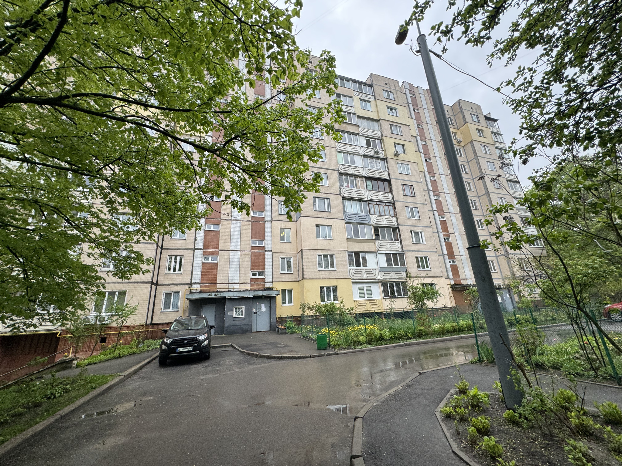 Продаж 3-кімнатної квартири 80 м², Мостицька вул.