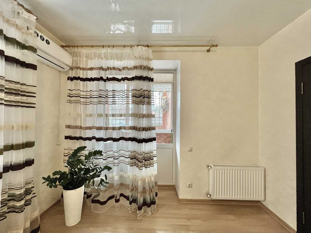 Продаж 1-кімнатної квартири 49 м², Виговського вул., 1Я