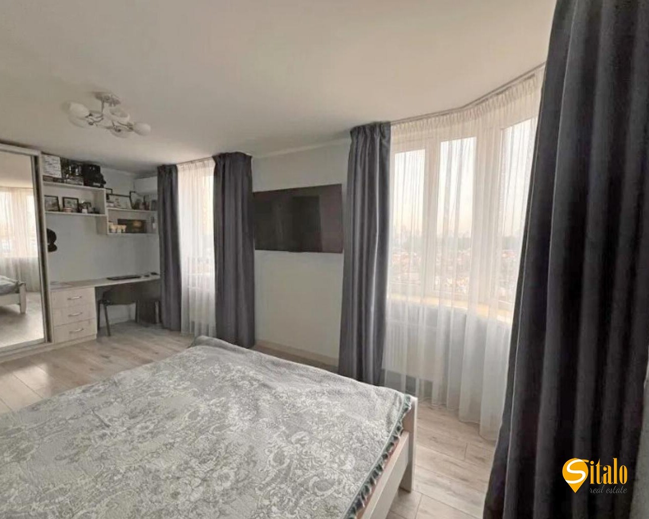 Продаж 2-кімнатної квартири 66 м²