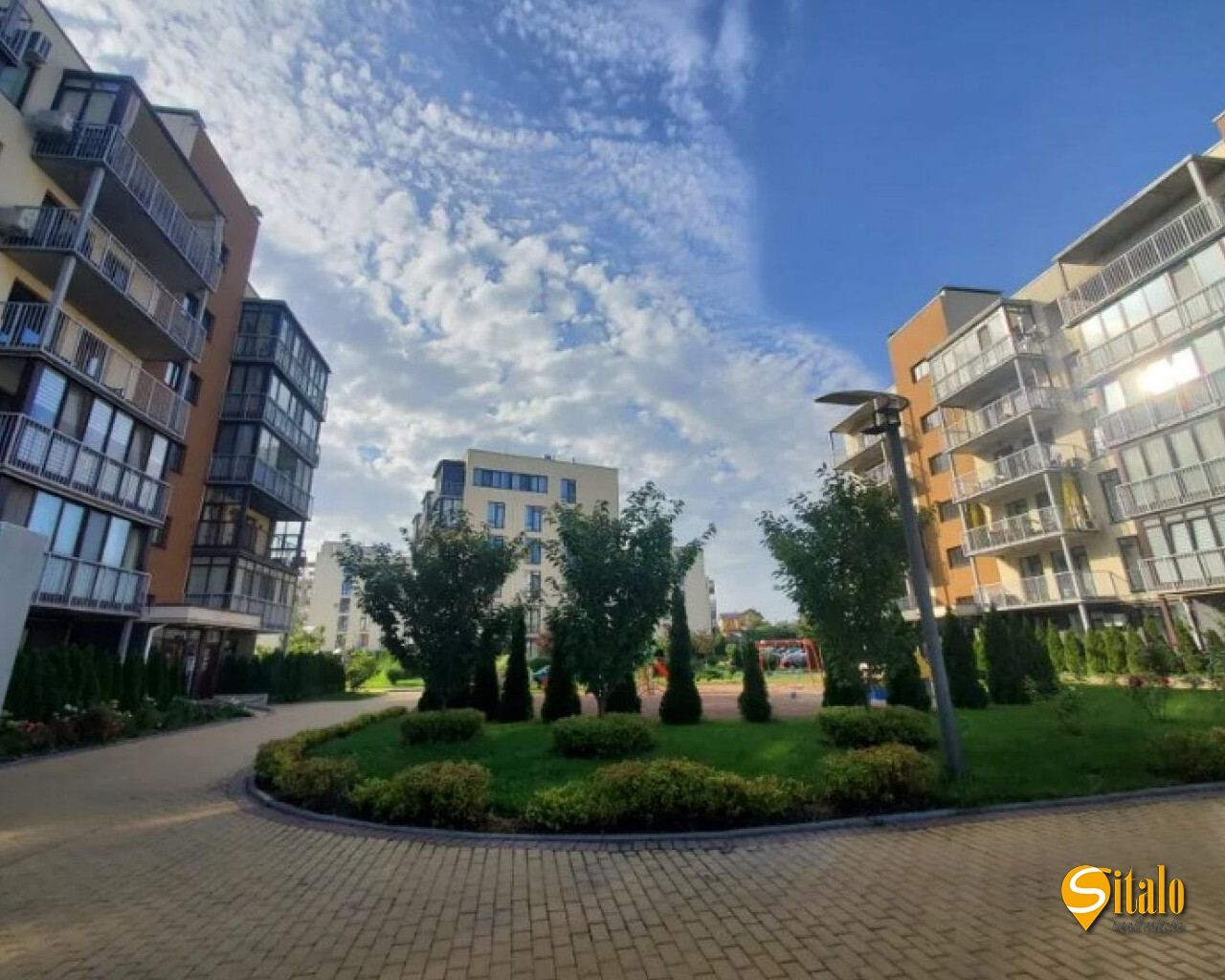 Продаж 3-кімнатної квартири 68 м², Немировича-Данченка вул., 12