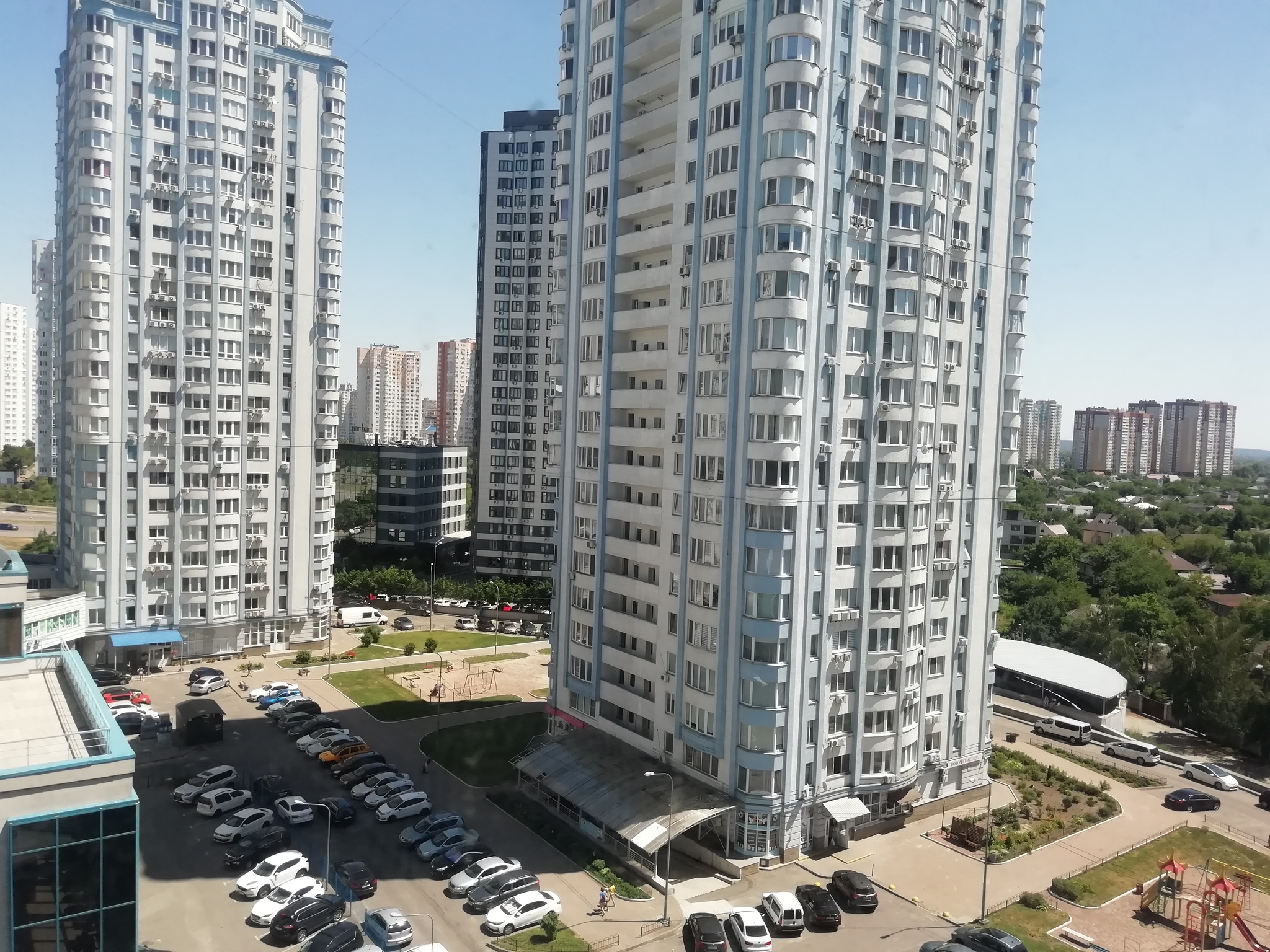 Продажа 2-комнатной квартиры 74.5 м², Днепровская наб., 26Г