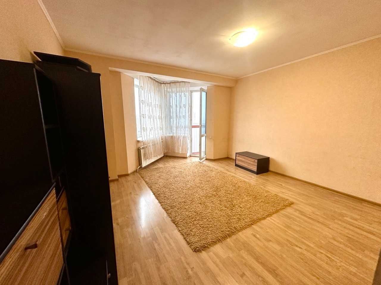 Продажа 2-комнатной квартиры 72 м²