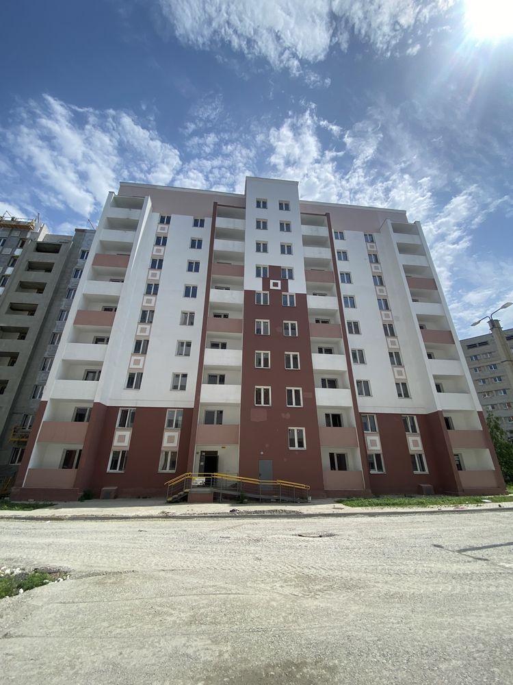 Продажа 2-комнатной квартиры 56 м²