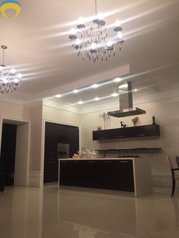 Продажа дома 650 м², Бригадная ул., вул.21