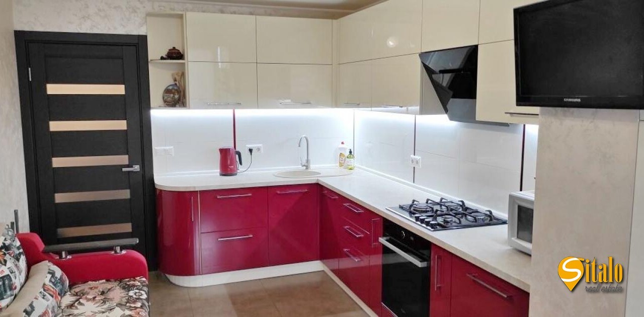 Продаж 2-кімнатної квартири 65 м²