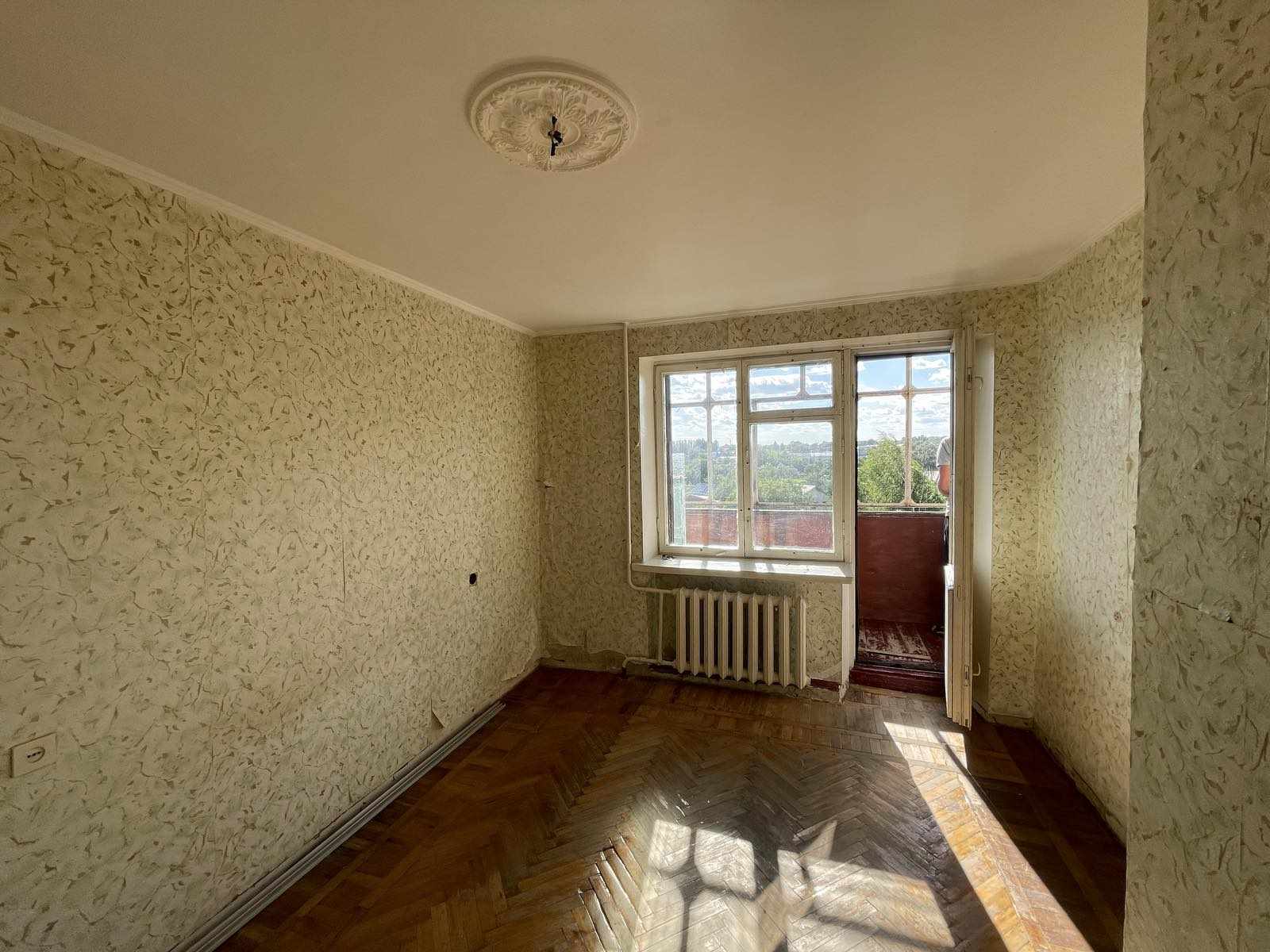 Продаж 1-кімнатної квартири 28 м², Привокзальна вул.