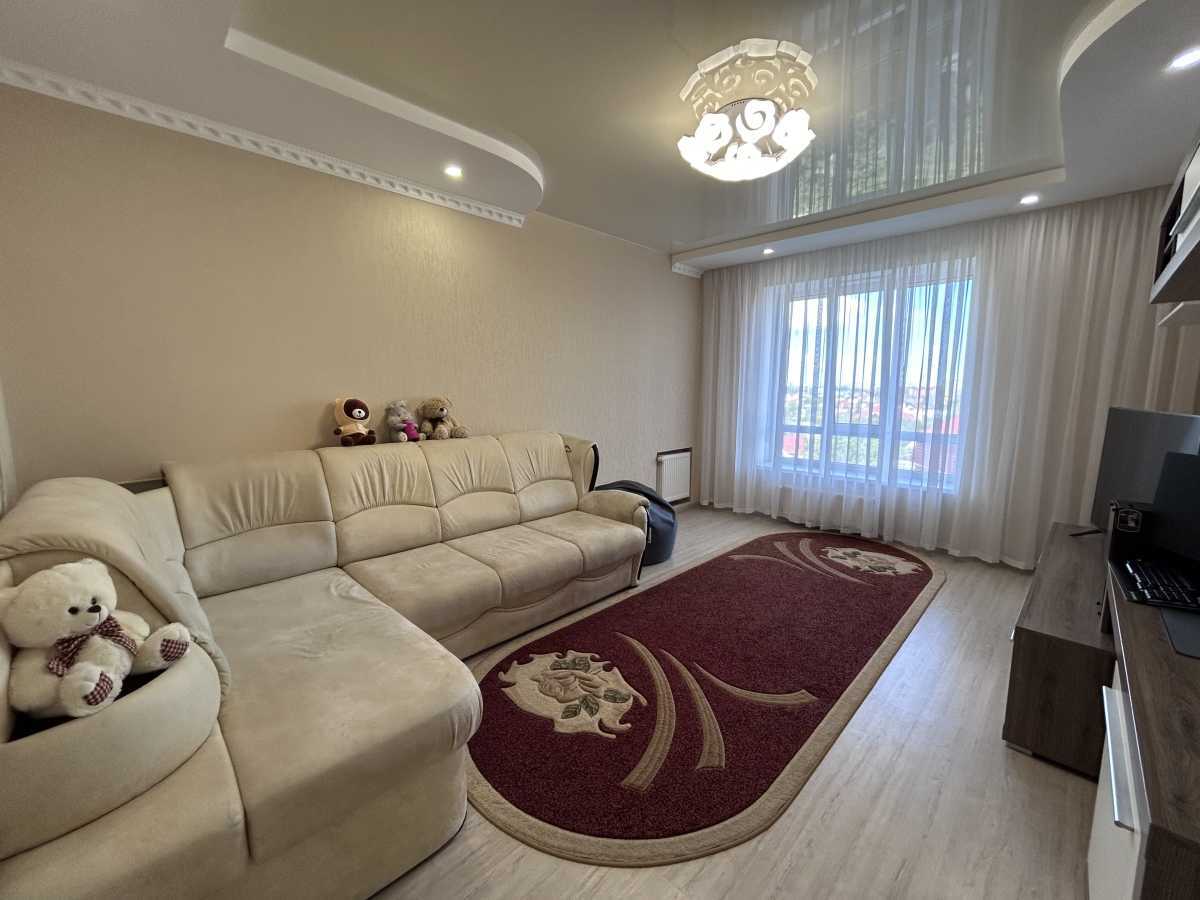 Продаж 2-кімнатної квартири 64 м², Чубинського вул.