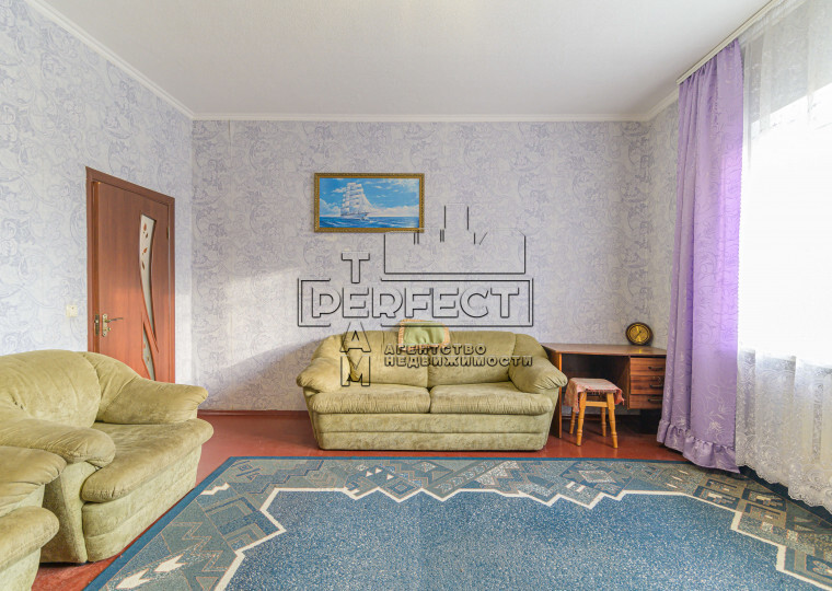 Продаж 5-кімнатної квартири 283 м², Бориспольская вул., 16а село Мартусовка