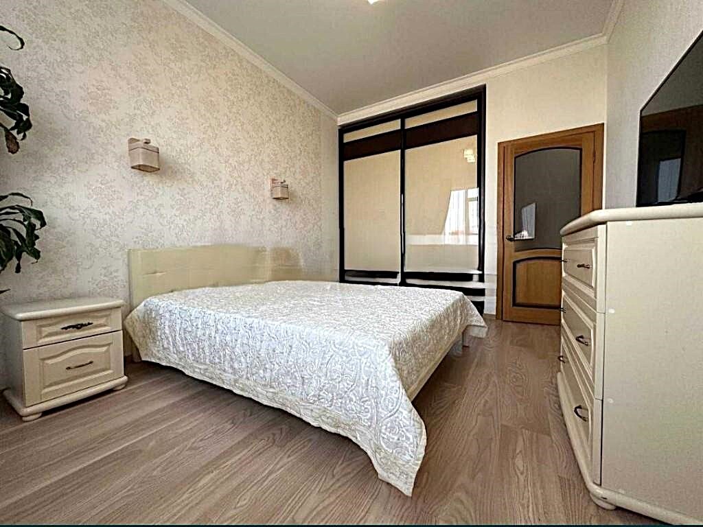 Продаж 1-кімнатної квартири 45 м², Малиновского Маршала вул., 18Б