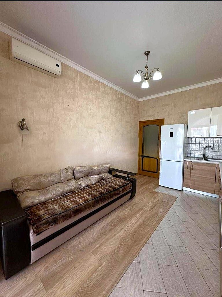 Продаж 1-кімнатної квартири 45 м², Малиновского Маршала вул., 18Б