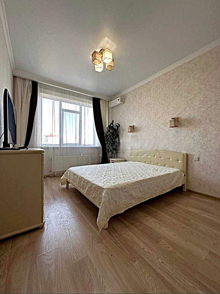 Продаж 1-кімнатної квартири 45 м², Малиновского Маршала вул., 18Б