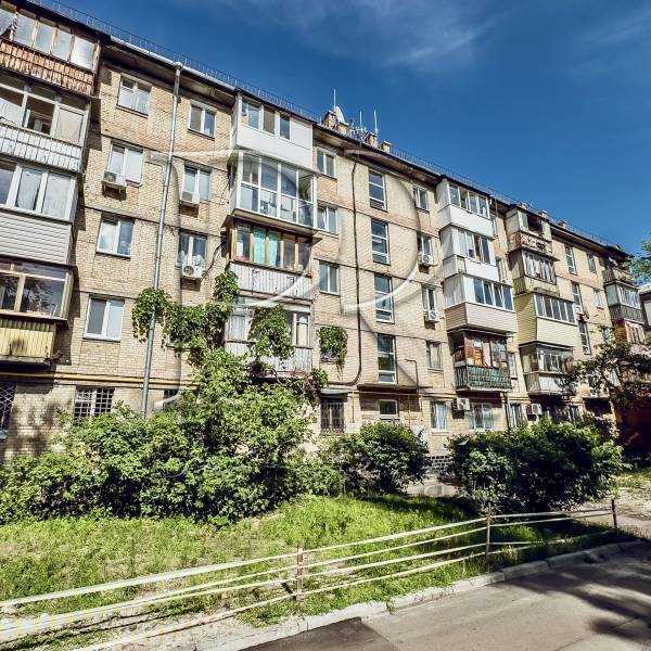 Продаж 2-кімнатної квартири 45 м², Соборності просп., 18А