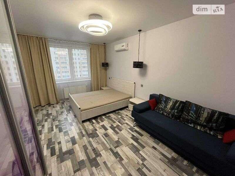 Продаж 1-кімнатної квартири 42 м², Сергія Данченка вул., 32