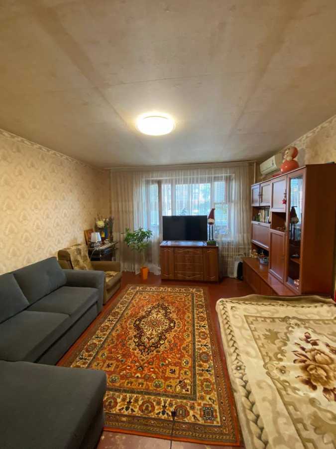Продаж 1-кімнатної квартири 45 м², Припортова вул.