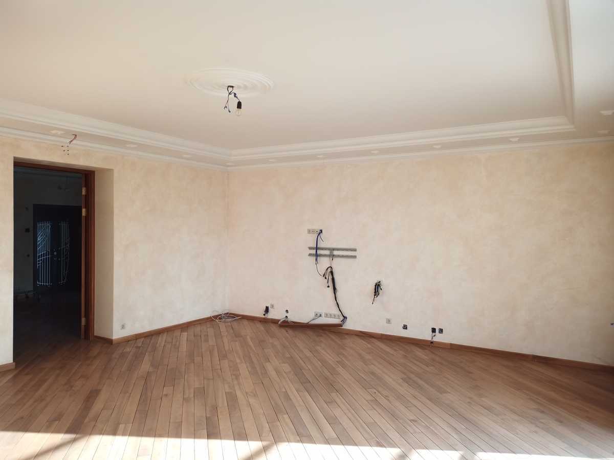 Продаж 5-кімнатної квартири 237.1 м², Василя Касіяна вул., Дончука, 7