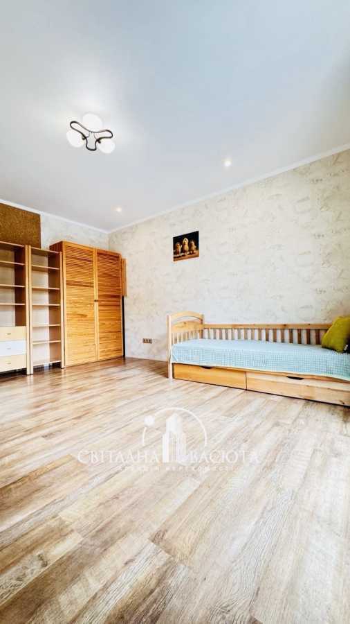 Продаж 2-кімнатної квартири 63 м², Метрологічна вул., 7А