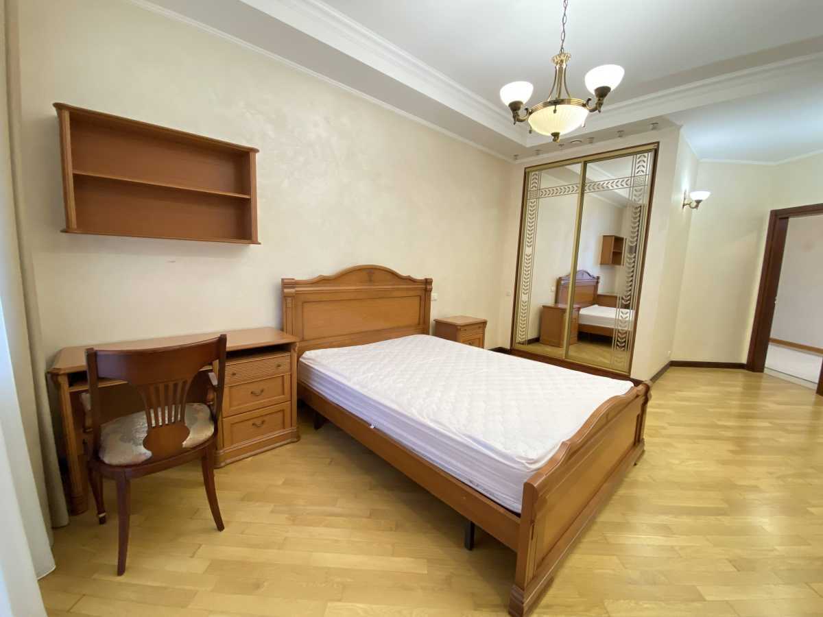 Аренда 5-комнатной квартиры 185 м², Старонаводницкая ул., 13
