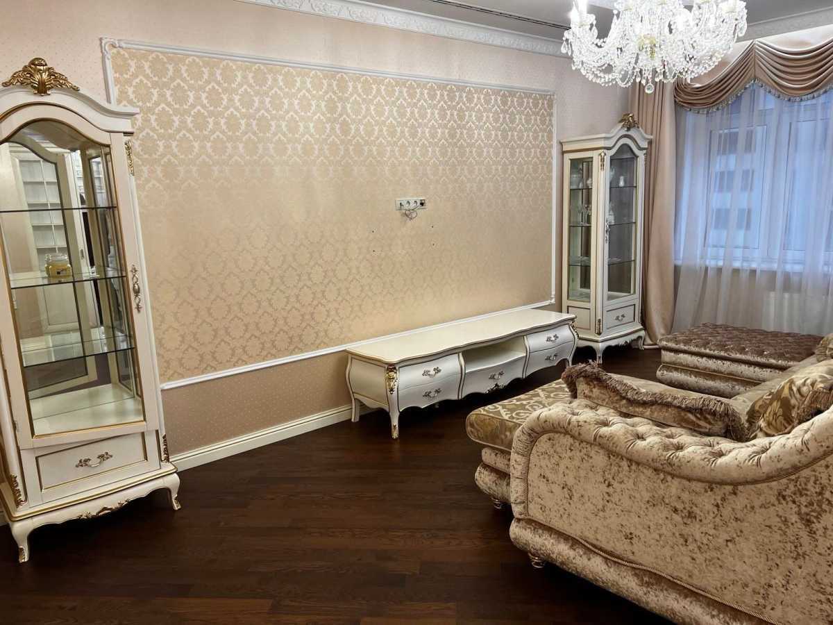 Продажа 3-комнатной квартиры 125 м², Златоустовская ул., 52