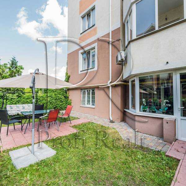 Продаж 3-кімнатної квартири 95 м², Богдана Хмельницького вул., 1Б